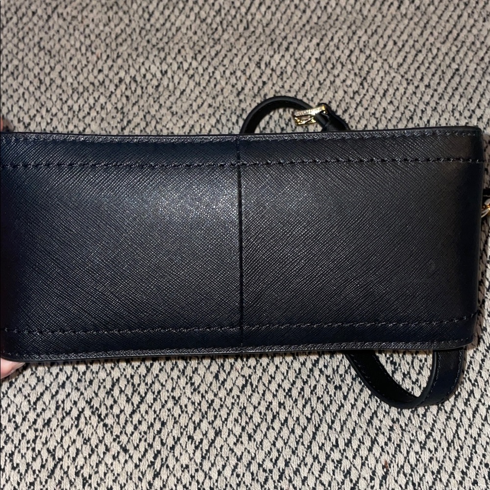 Michael Kors Elegant Black and Gold Crossbody - Picture 7 of 10